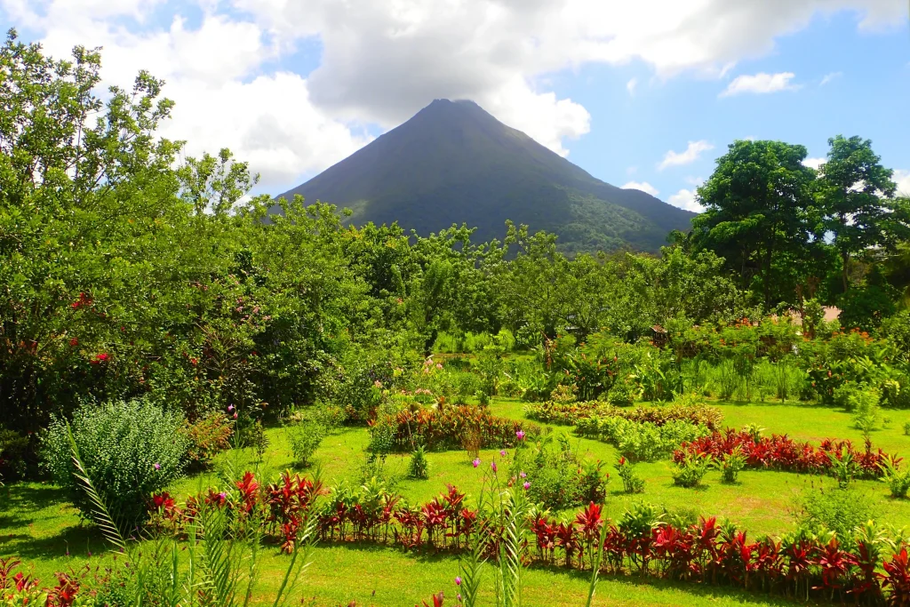 Tour a La Fortuna Costa Rica ♨️ | Aguas termales, transporte y todo incluido