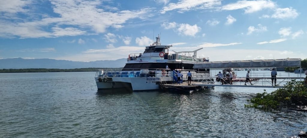 Tour a Isla Tortuga