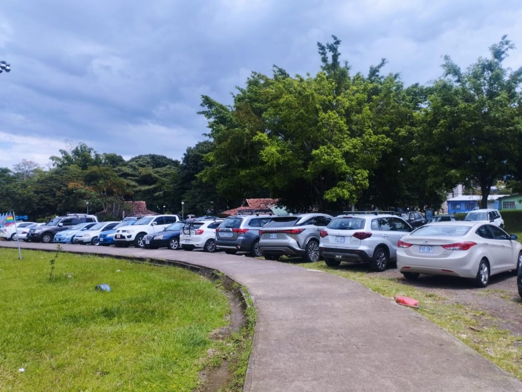 Estacionamiento gratuito Parque la Paz